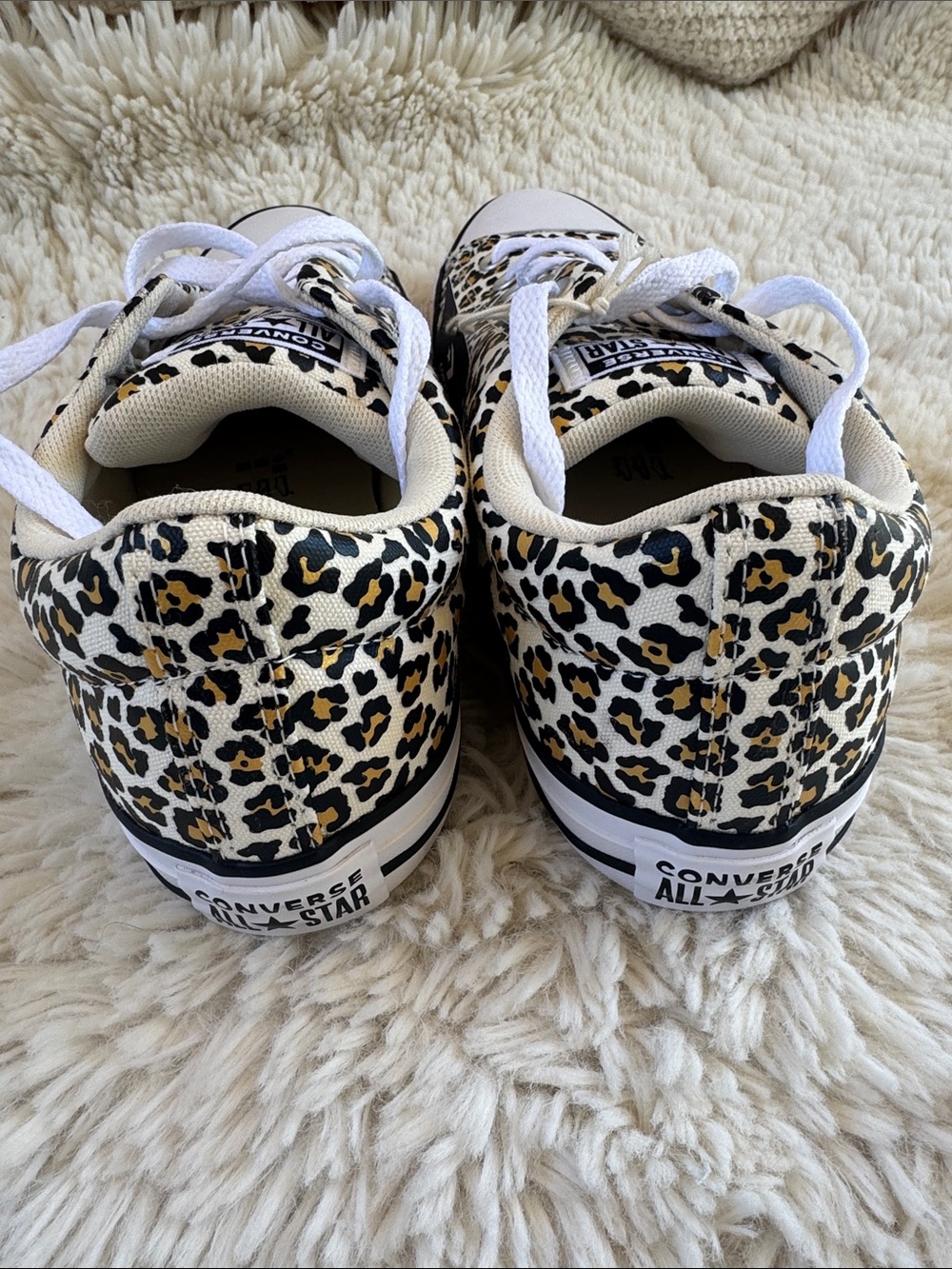 Converse Leopard Print Low Top Sneakers Unisex wo’s 12 Men’s 10 - Picture 4 of 7